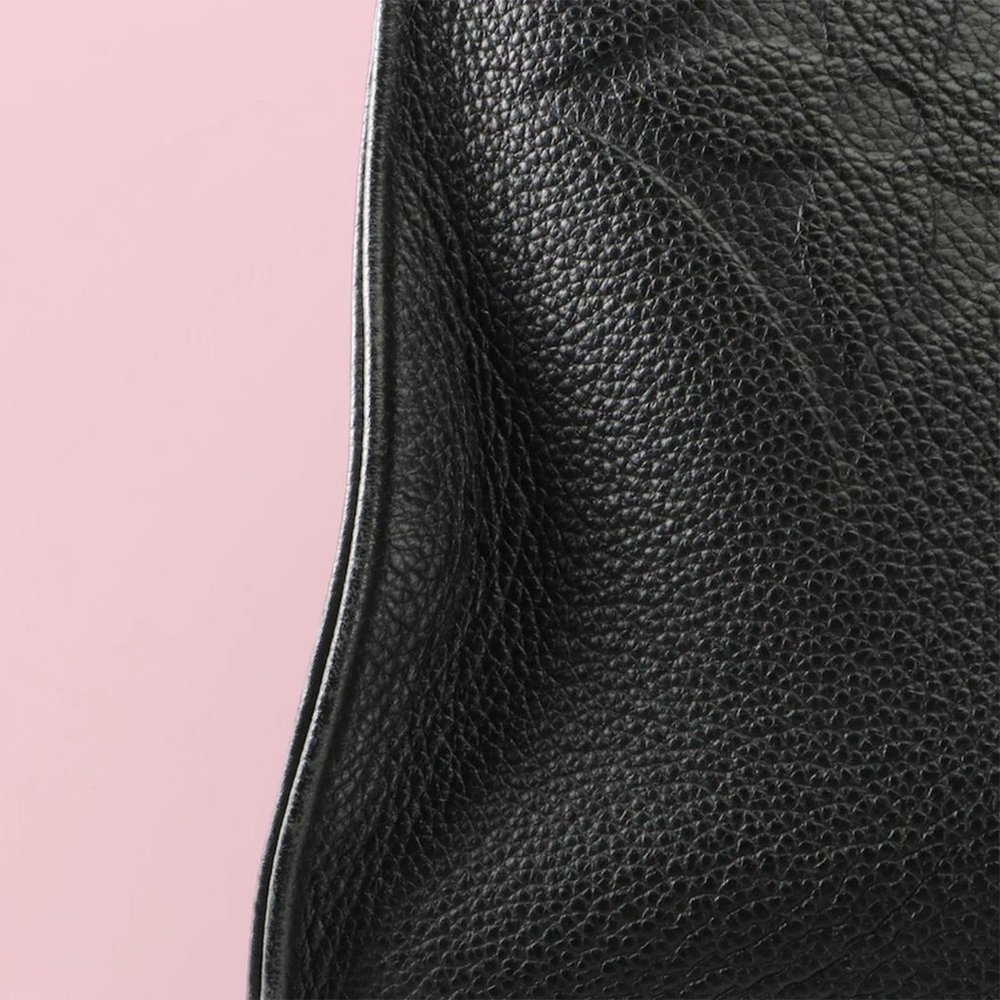 Louis Vuitton OnTheGo GM Tote in Monogram Giant Empreinte Leather - Picture 7 of 13